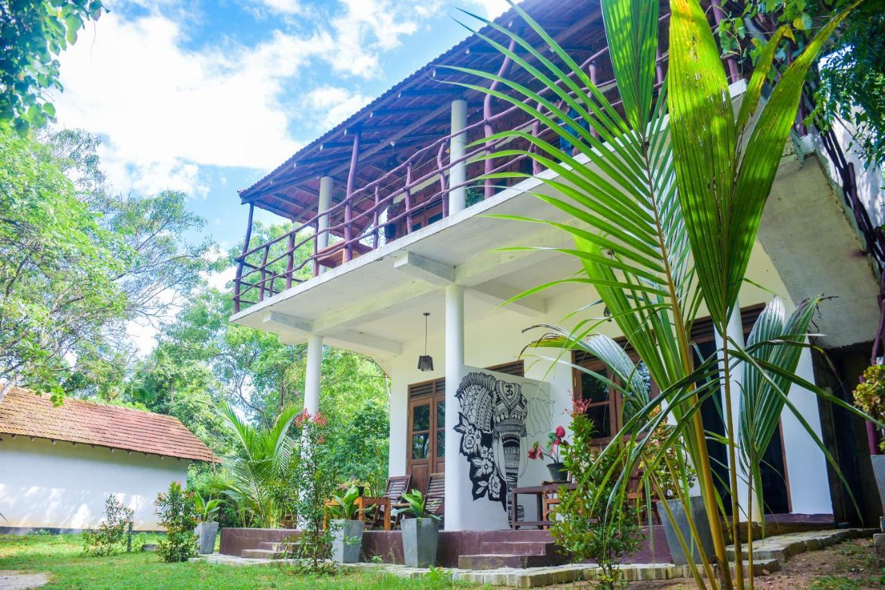 King'S Elephant Cabanas & Restaurant Tangalle Exterior photo