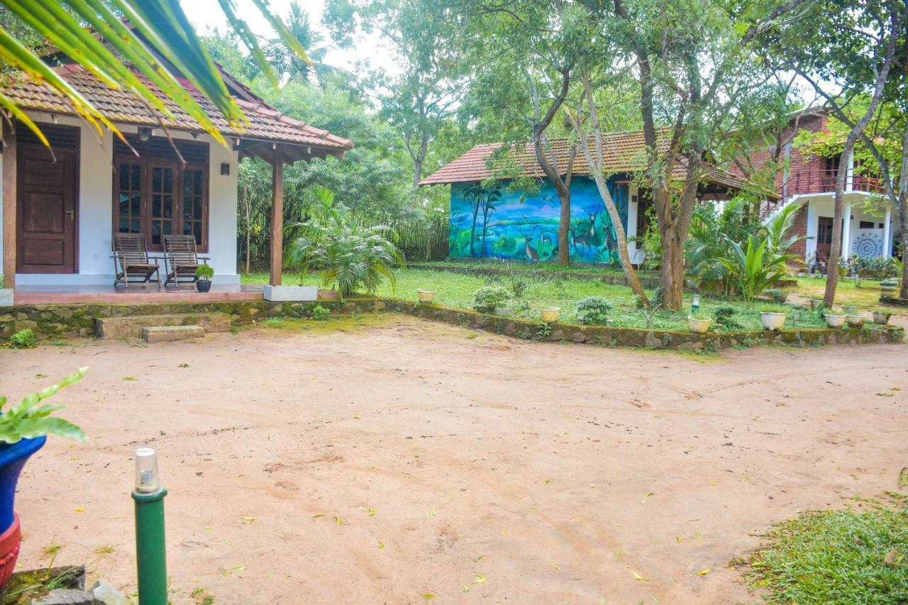 King'S Elephant Cabanas & Restaurant Tangalle Exterior photo