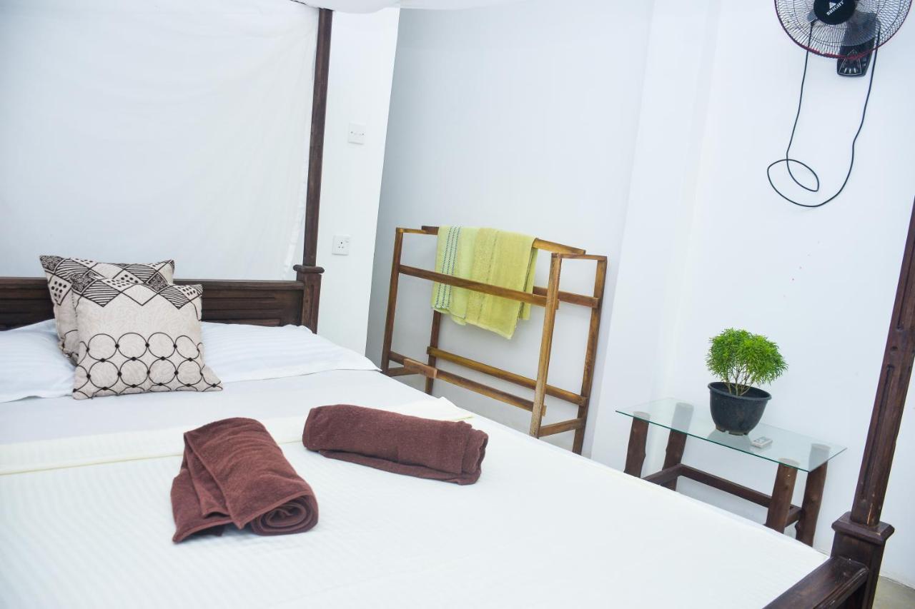 King'S Elephant Cabanas & Restaurant Tangalle Exterior photo